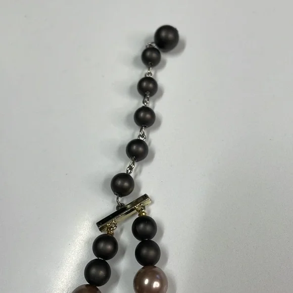 2-layer Plastic Bead Necklace - Picture 7 of 11